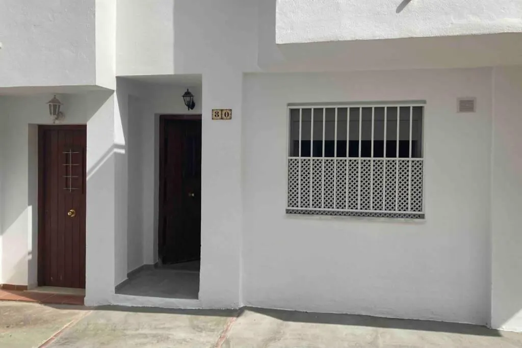 Loft independiente a 150 mtrs de la playa+wifi Tarifa Appartement