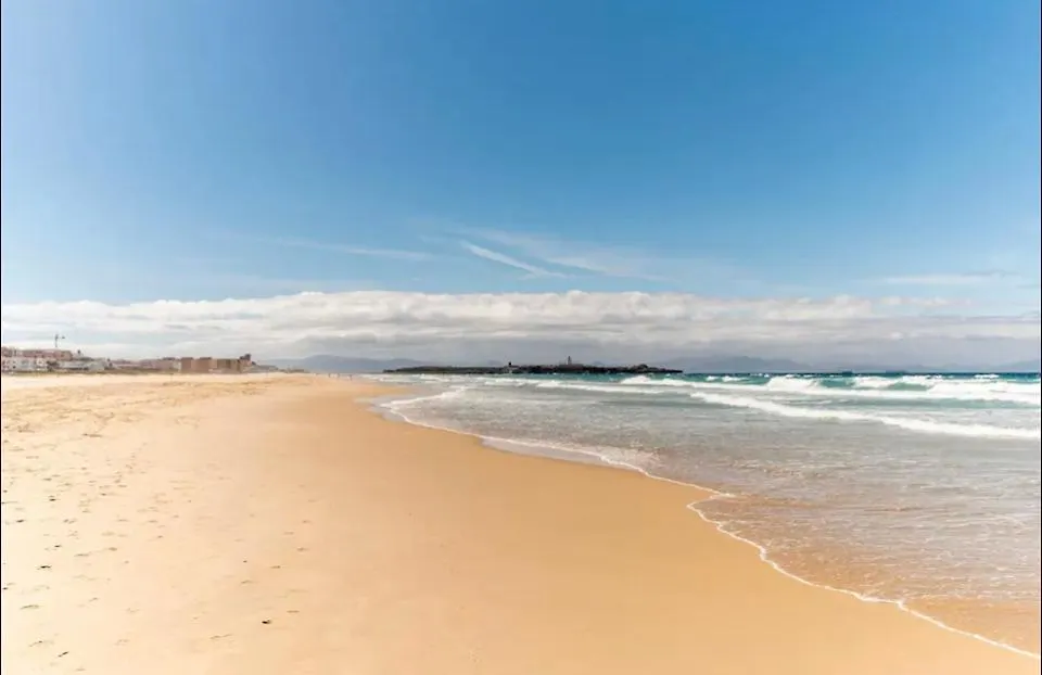 Loft independiente a 150 mtrs de la playa+wifi Tarifa 0*,  Espagne